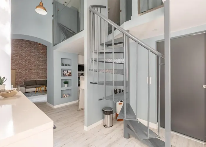 Ny18 Nyar Apartament *