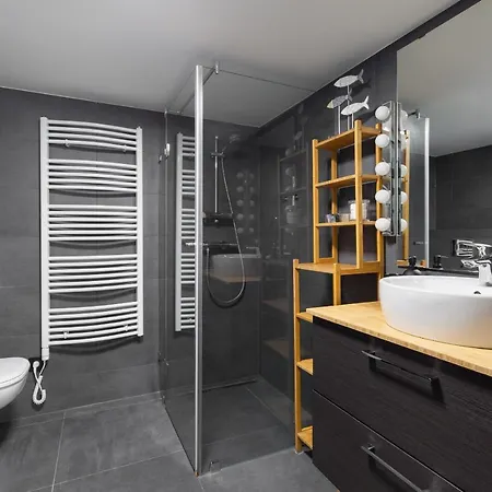 Ny18 Nyar Budapeşte