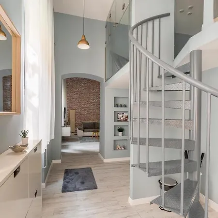 Ny18 Nyar Apartment